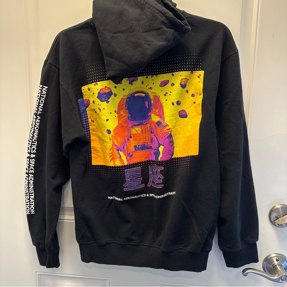 Hyper Space Nasa Hoodie, Astronaut Graphic Size Small.